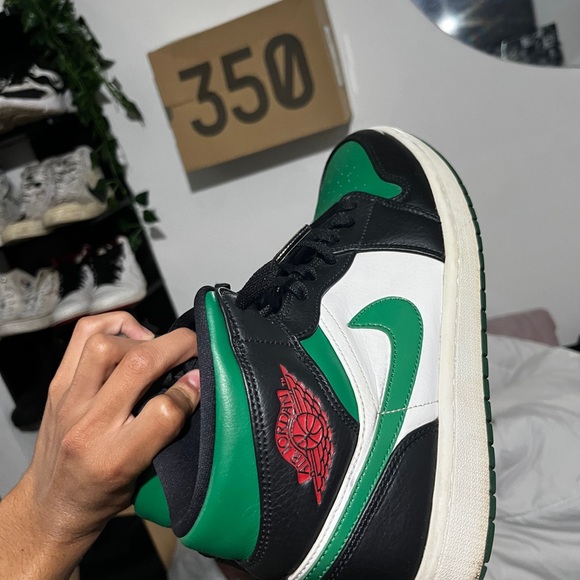 Air Jordan 1 Mid 'Pine Green' - Picture 3 of 7